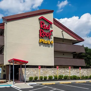 Hotel Red Roof Plus+ - Meadowlands
