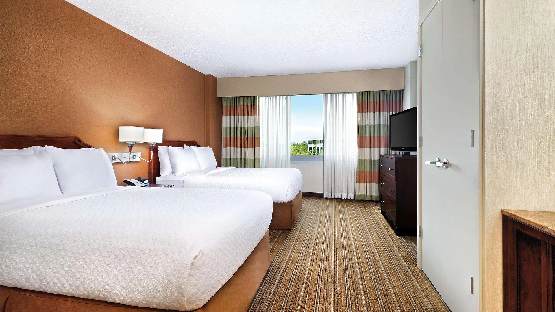 **** Hotel Embassy Suites Parsippany United States