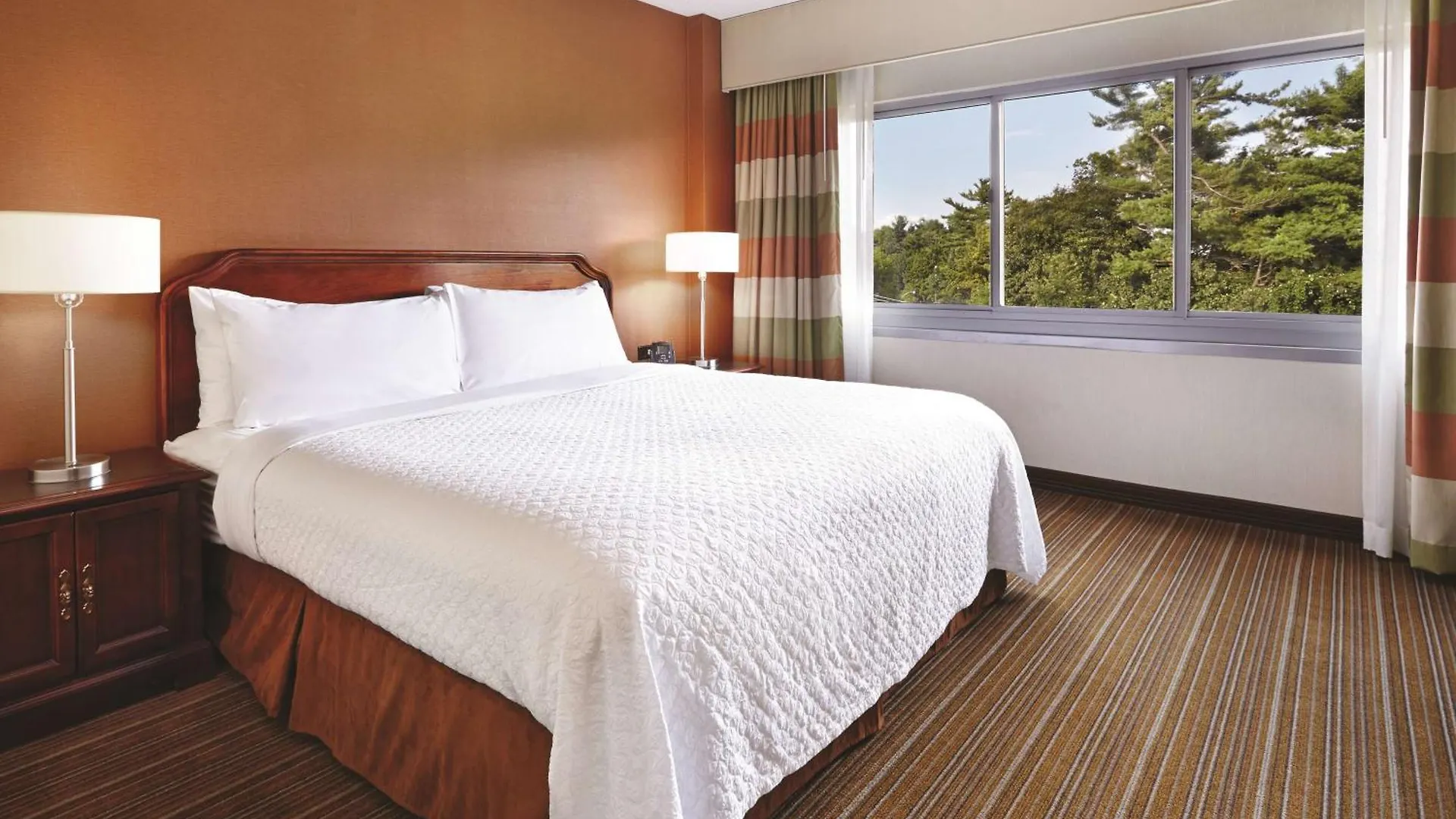 Embassy Suites Parsippany Hotel